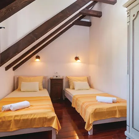 Svjosipa Ferienhaus Nerezisca