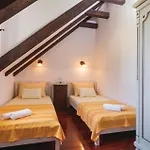 Svjosipa Casa de Férias Nerežišće